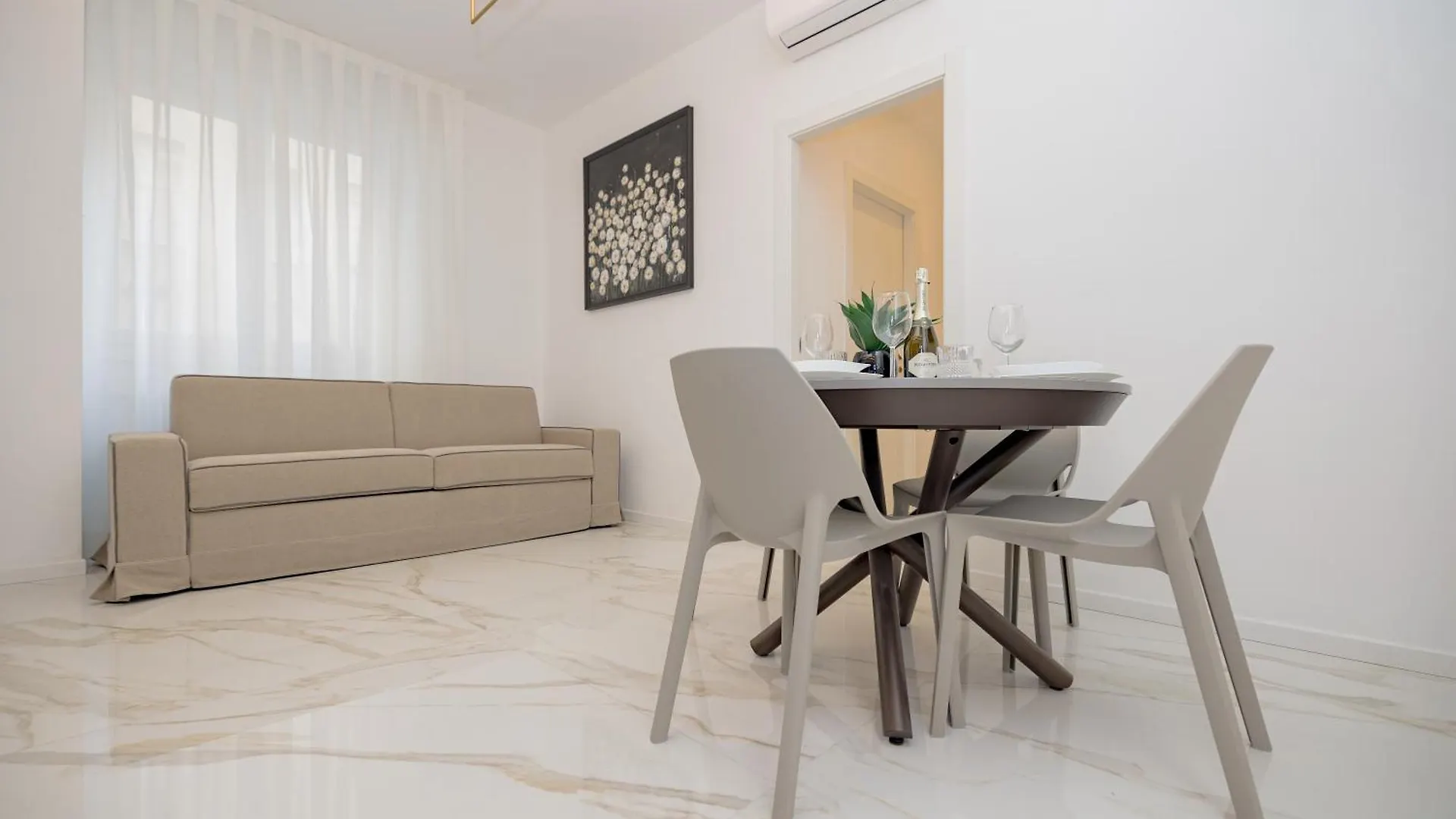 1Co4 - Duomo - Luxurious And Central - Milan 0*,